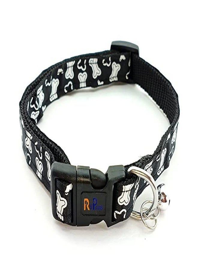 Pups&Pets طقم طوق ومقود مطبوع للكلاب من Pups&Pets، مقاس 15 مم - طوق نايلون قابل للتعديل مع جرس للكلاب الصغيرة والمتوسطة، طقم طوق ومقود للجراء والكلاب والقطط (أسود، نمط-2) - Image 2